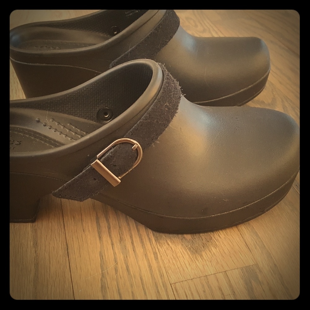 Crocs Clogs size 6